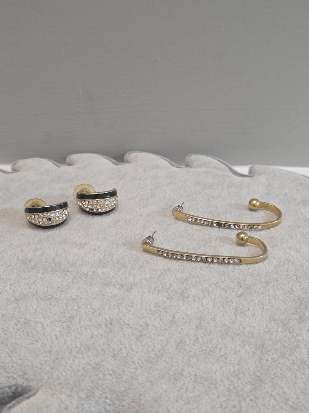 Vintage 90s Gold Tone Rhinestone Hoop & Suspender Earring Lot - 2 Pairs